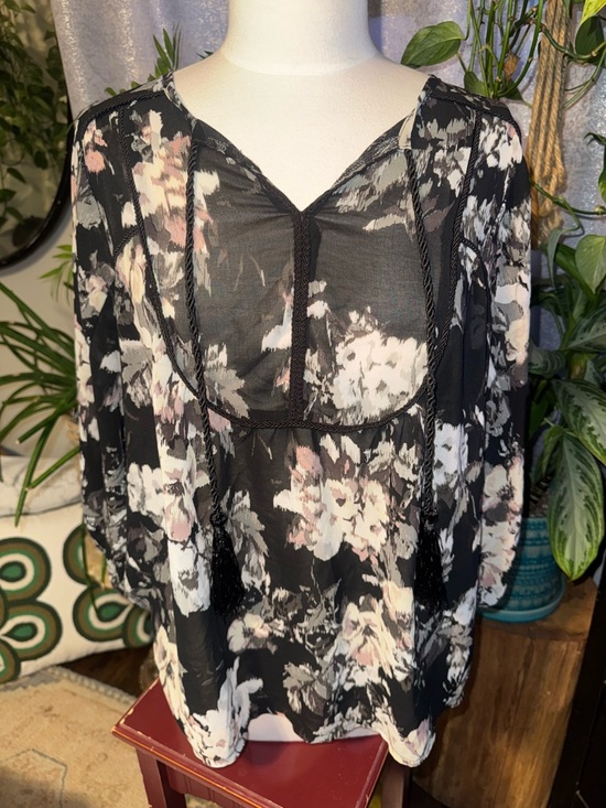 Buffalo David Bitton Tops - Buffalo David Bitton Black and White Floral Peasant Top